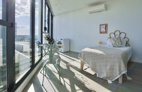 Wentworth Point Apartamento | Your Oasis by The Water - Views, Parking, Sunlight