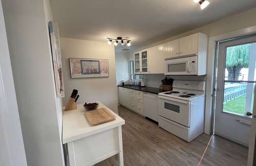 Okanagan-Similkameen Casa | Your own private beach!