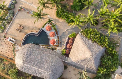 Troncones Villa | Retiro de lujo frente al mar privado en Troncones, 12 + invitados