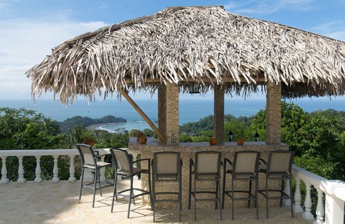 Dominicalito Villa | Su propio mini resort privado en una gran finca privada