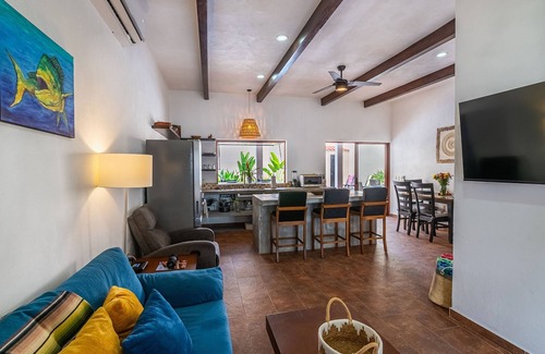 Emiliano Zapata Casa | Your own Private Oasis with Heated Saltwater Pool! 5 minute walk to beach/town