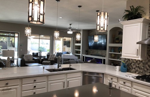 Palm Valley Casa | Your own Resort in The Heart of Goodyear☀️🌴 No Fee Heat for Heated pool & Spa!