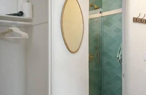 Westlake Apartamento | Your Own Space in DTLA!