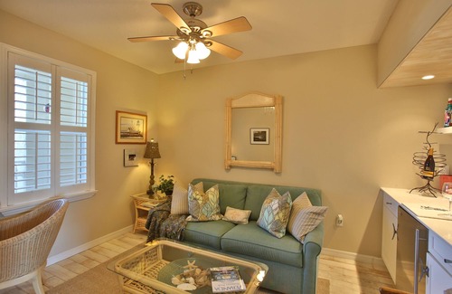 Florida Condominio | Your Passport to Coastal Bliss in a Luxury Condo in Flagler Beach Awaits !