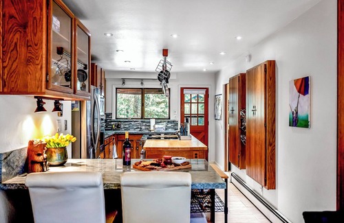 Twin Peaks Chalet De Esquí | Your Peaceful Getaway - Lake Tahoe Luxury Chalet w/ Gym & Theater