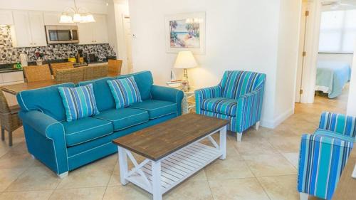 Sanibel Casa | Your Perfect Getaway Awaits - Charming Sanibel Island villa with private beach