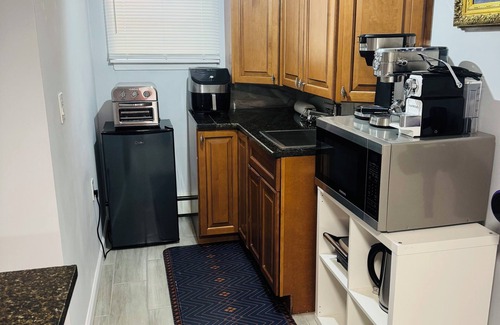 Amityville Apartamento | Your Perfect Getaway Between Farmingdale & Amityville