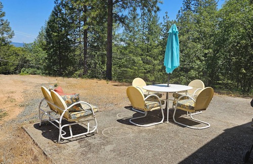 Colfax Cabaña | Your Perfect Nature Getaway: Secluded Cottage in the Sierra Foothills
