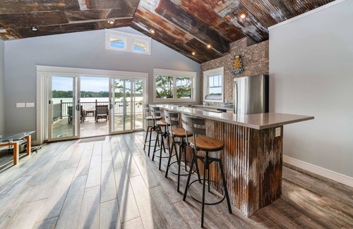 Paw Paw Casa | Your Perfect Southwest Michigan Lakehouse Getaway