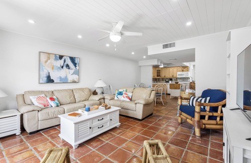 Fort Pierce Casa | Your Perfect Vacation Townhome Just Steps from the Sand! - Full Amenities