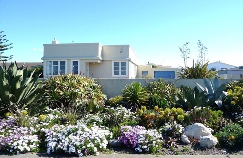 Haumoana Casa | Tu oasis personal frente al mar
