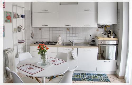 Sesto Calende Apartamento | Your Place By The Lake - near Leonardo Academy, MXP