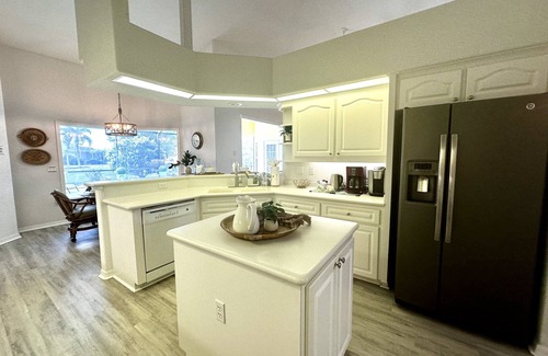 White Marsh Casa | Your private slice of paradise is calling—book now and let the good times roll!