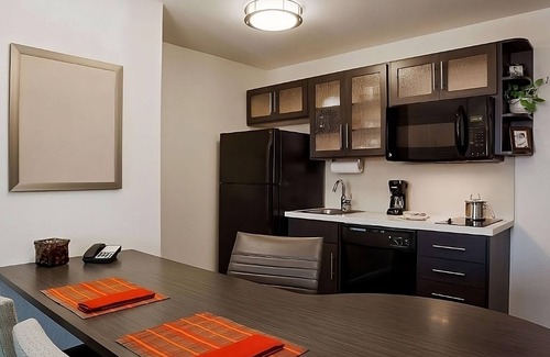 Wichita Complejo | Your Relaxing Getaway Awaits! Kitchen, Parking, Pets Allowed, Near Sunset Park!