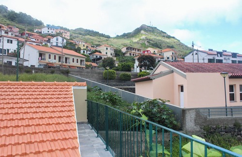 Machico Casa | Your retreat between turquoise shores and forested paths