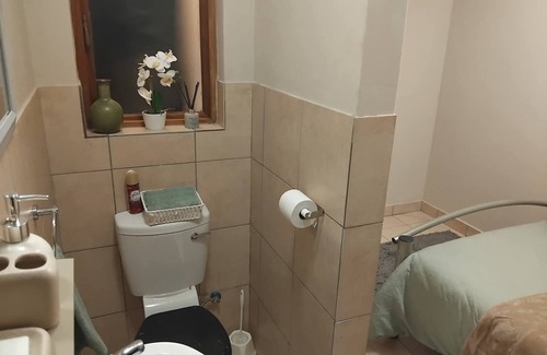 Kraaifontein Cama Y Desayuno | Your tranquil Cosy Semi- detached Guest wing in Cape Town’s Northern Suburbs!