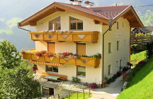 Hainzenberg Casa | Su casa de vacaciones en cada temporada en la región de esquí y senderismo Zillertal