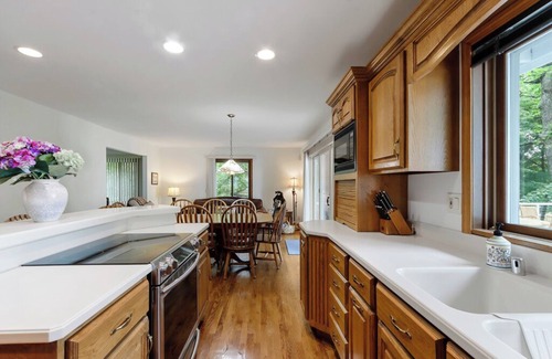 Zenda Casa | Your Waterfront Retreat with a Sprawling Deck & Amazing Sunsets!