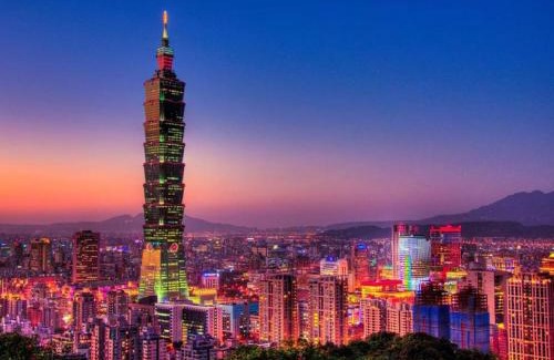 Xinyi Apartamento | yourcity 台北101 和 大巨dome旁邊 大空間睡8人