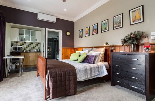 Footscray Apartamento | You’re always welcome at the Milkbar Apartment Seddon.