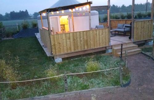Clermont-Creans Otro | Yourte- Bambou - Climatisée- Les Belles Ouvrières