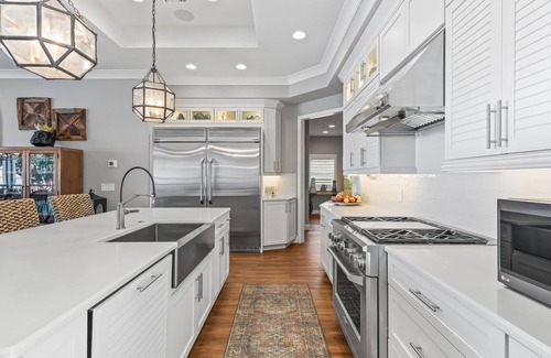 Weirsdale Casa | You’ve found the most luxurious lakefront rental in Central Florida!