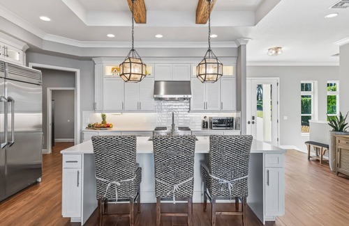 Weirsdale Casa | You’ve found the most luxurious lakefront rental in Central Florida!