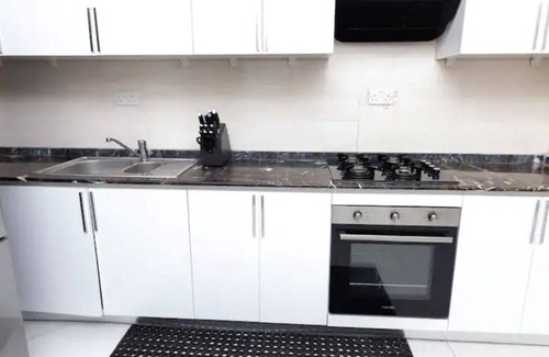 Brufut Apartamento | Yoyo Kunda Luxury Apartments B
