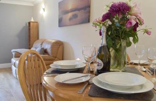 Llanddowror Casa | Yr Efail Argoed