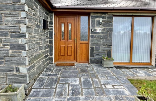 Llanddaniel Fab Cabaña | YR ENCIL, pet friendly, with a garden in Gaerwen