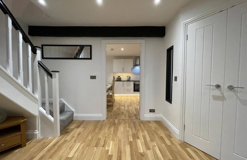 Pontypridd Casa | Yr Hen Bopty (The Old Bakery)