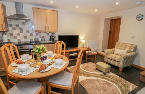 Trawsfynydd Casa | Yr Hen Stabal