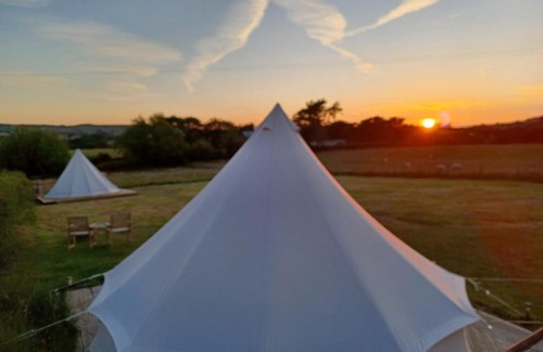 Rhyd-y-foel Otro | Yr Wyddfa Bell Tent - Pen Cefn Farm, Abergele, Conwy