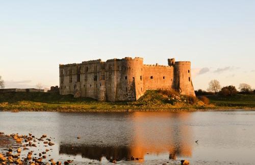 Llanglydwen Casa | Ysgubor Ganol
