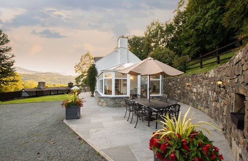 Llanelltyd Casa | Ysgubor Illtyd - The Barn