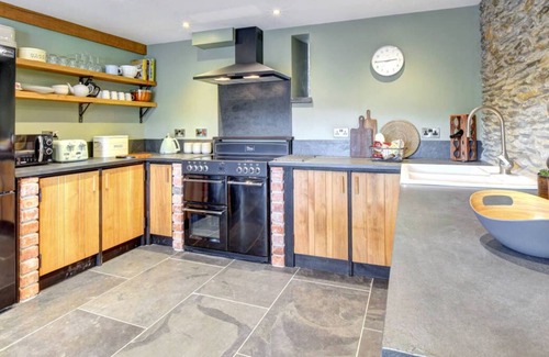 Machynlleth Casa | Ysgubor Tanllan in Machynlleth