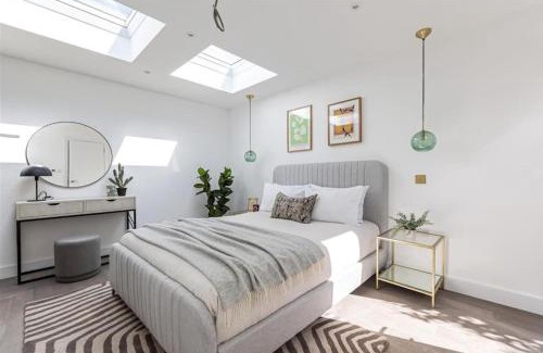 Cathall Casa | YT Leyton House with Garden