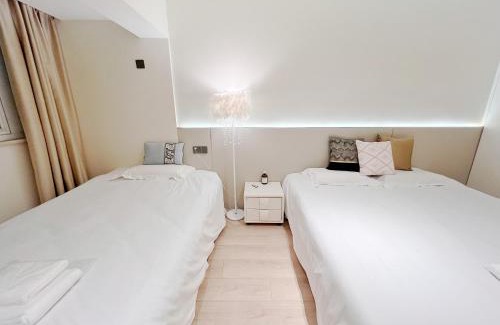 Huangpu Apartamento | Yu Garden Riverside Retreat 3BR with Latex Mattresses