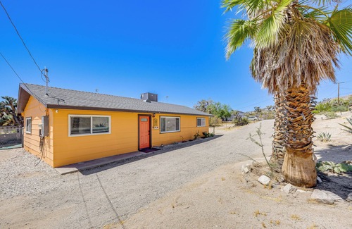 Yucca Valley Cabaña | Yucca Valley Oasis w/ Hot Tub, Near Joshua Tree!