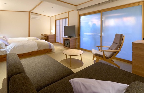 Yufuin Onsen Casa | Yufuin Rakuyu