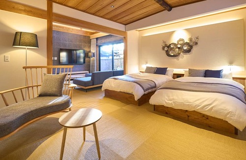 Yufuin Onsen Casa | Yufuin Rakuyu