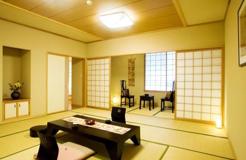 Takayama Hotel | Yukimurasaki