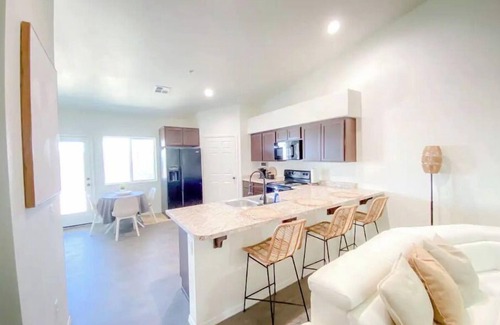 Yuma Casa | Yuma Boho/Airy 3 bedroom home with free parking