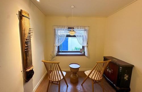 Sinchon-dong Casa | Yunseul- Garden House in the City with Korean Beauty