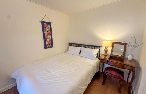 Sinchon-dong Casa | Yunseul- Garden House in the City with Korean Beauty