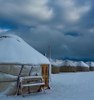 Naryn Region Otro | Yurt Camp Ali-Nur, Lake Song-Kul , Kyrgyzstan, Юрточный лагерь Али Нур, на берегу озера Сон Кол
