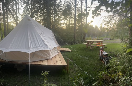 Regional District of Nanaimo Alquiler De RV | Yurt glamour