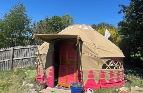 Contin Cabina | Yurt Retreat - Overlooking the River Blackwater