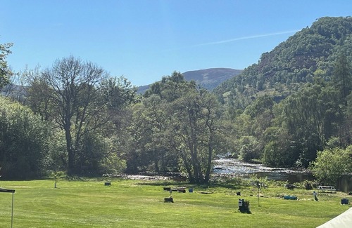Contin Cabina | Yurt Retreat - Overlooking the River Blackwater