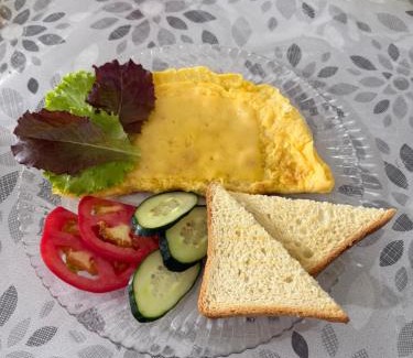 Karakol Cama Y Desayuno | Yurt stay in downtown